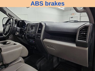 2022 Ford Super Duty F-550 DRW XL