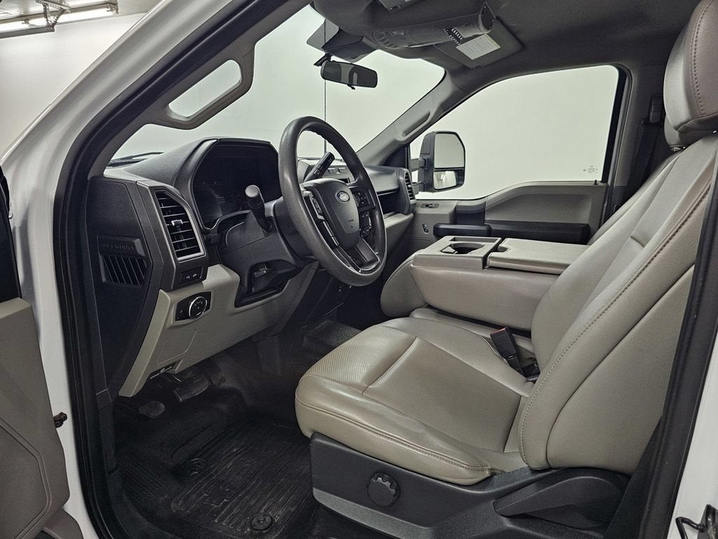 2022 Ford Super Duty F-550 DRW XL