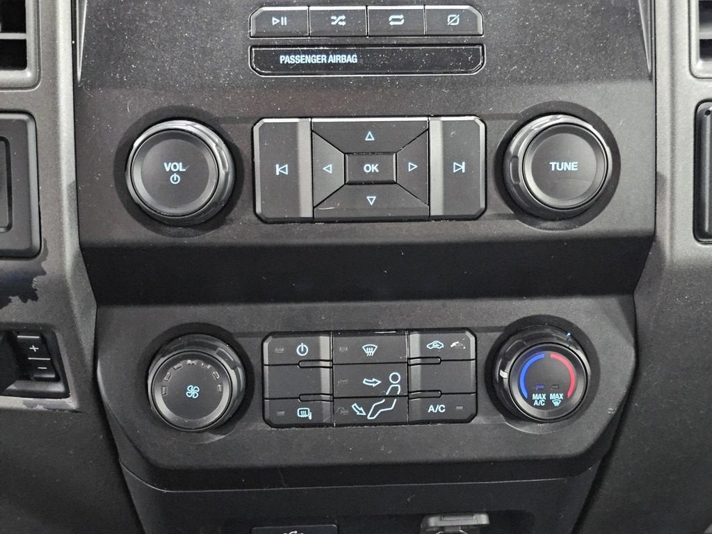 2022 Ford Super Duty F-550 DRW XL