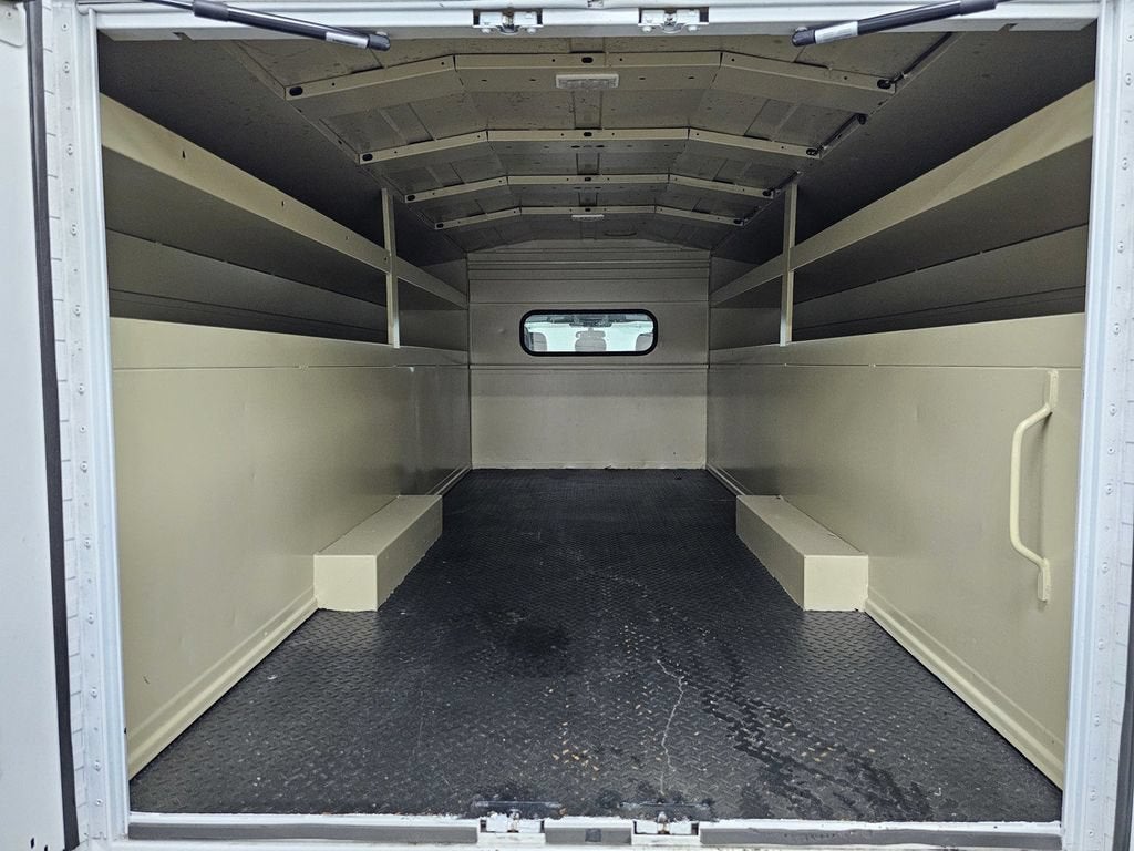 2022 Ford Super Duty F-550 DRW XL