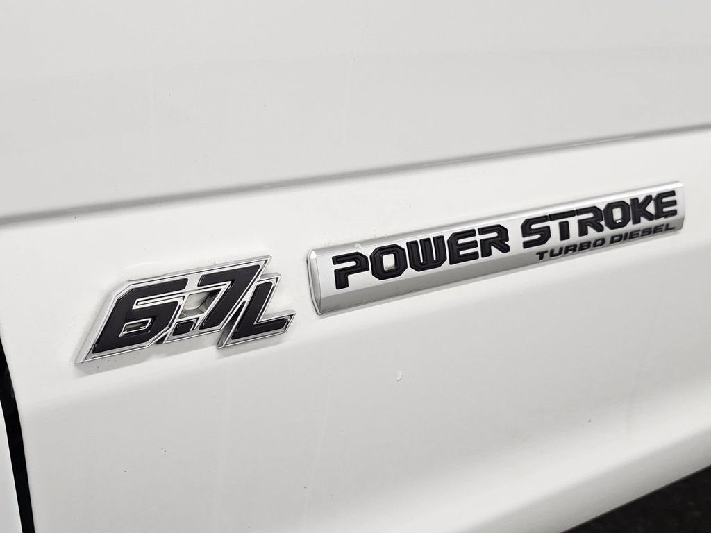 2022 Ford Super Duty F-550 DRW XL