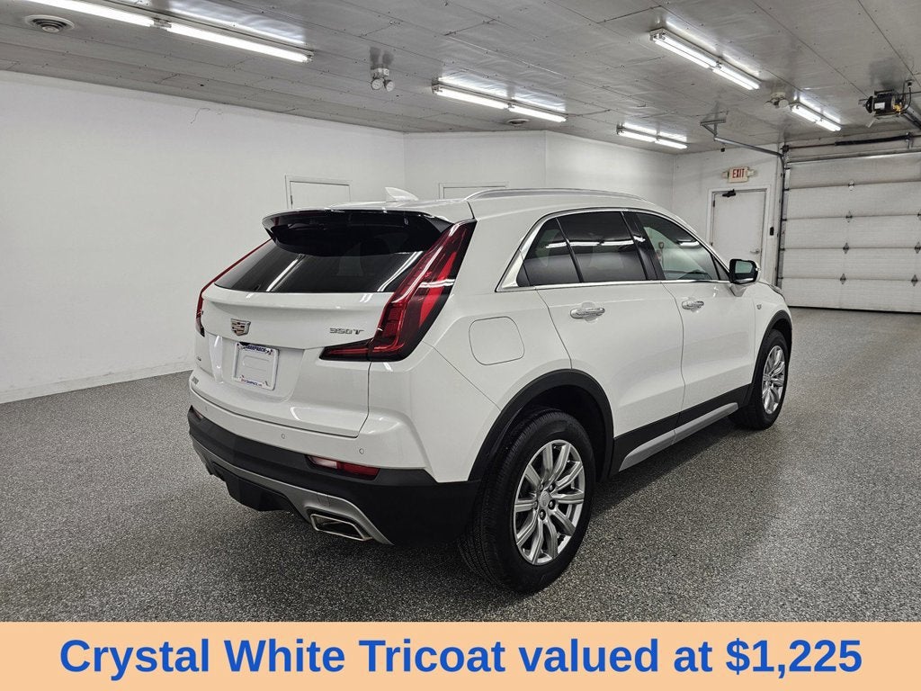 2023 Cadillac XT4 AWD Premium Luxury