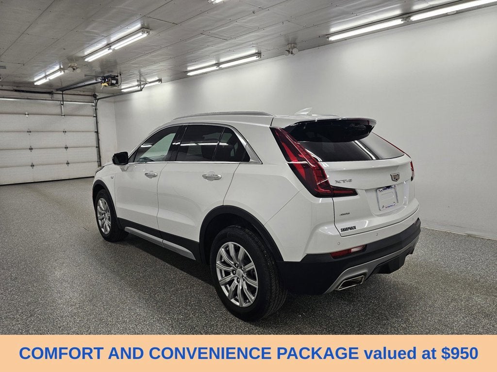 2023 Cadillac XT4 AWD Premium Luxury