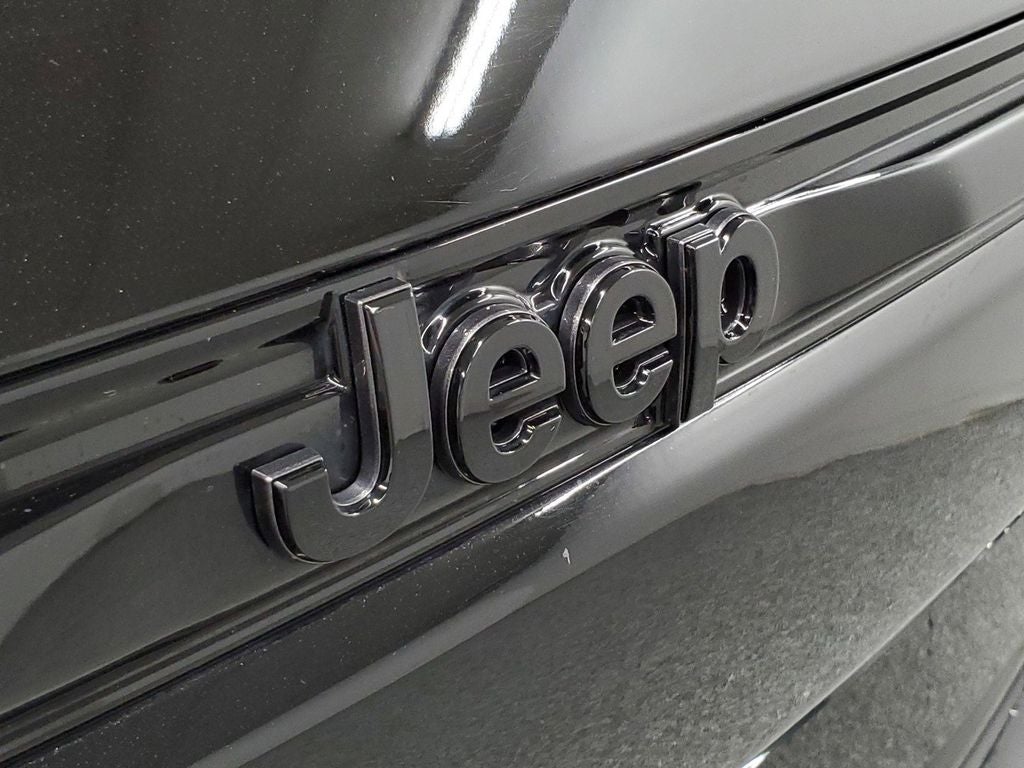 2022 Jeep Grand Cherokee Altitude