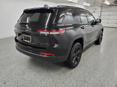 2022 Jeep Grand Cherokee Altitude