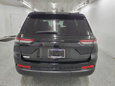 2022 Jeep Grand Cherokee Altitude