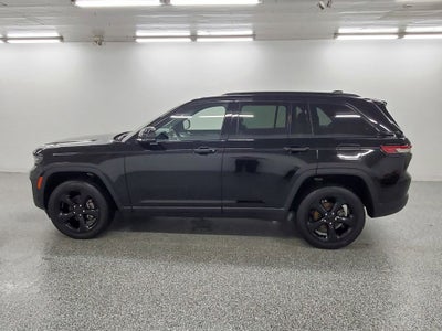 2022 Jeep Grand Cherokee Altitude