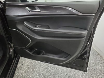 2022 Jeep Grand Cherokee Altitude