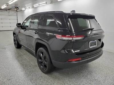 2022 Jeep Grand Cherokee Altitude