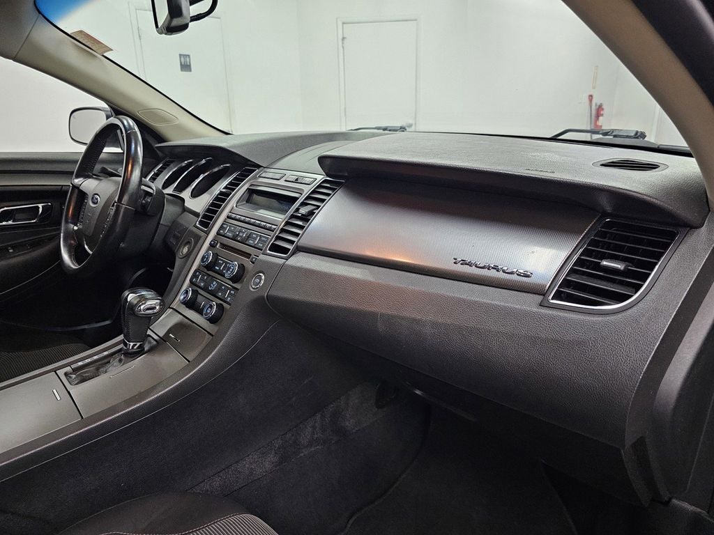 2010 Ford Taurus SEL