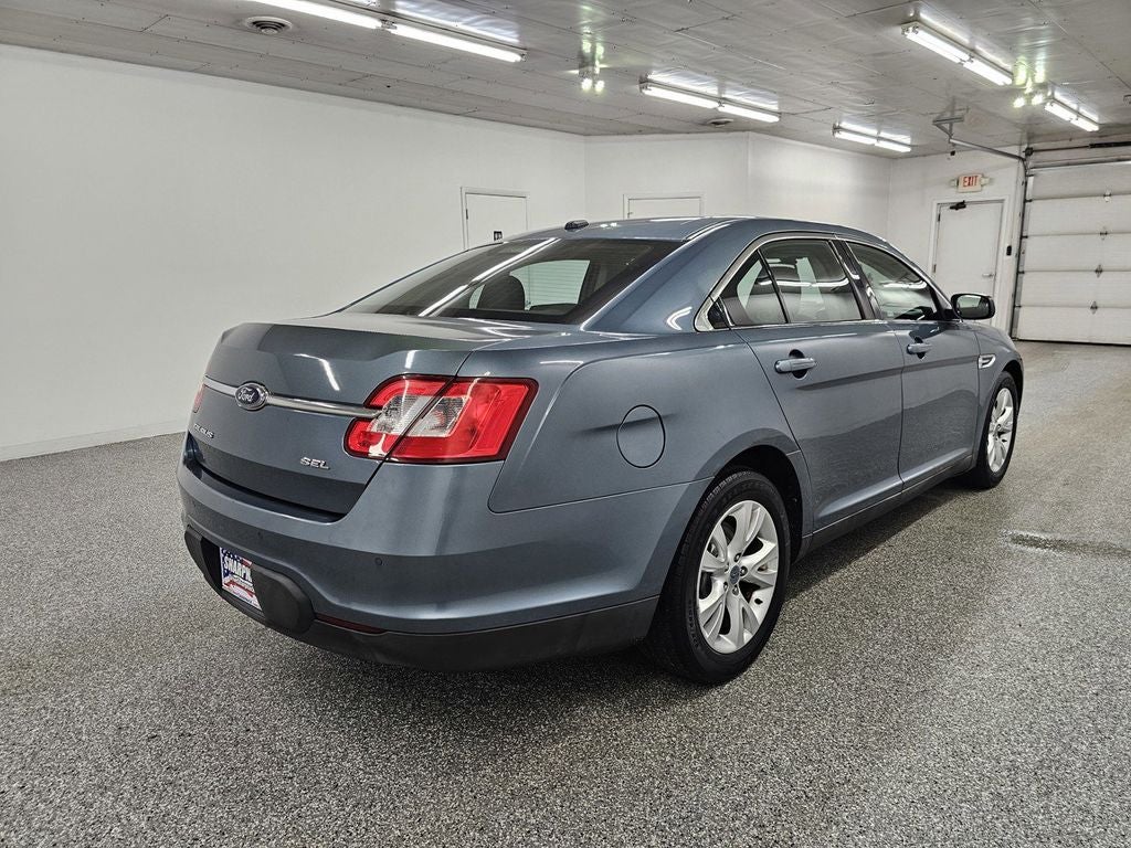 2010 Ford Taurus SEL
