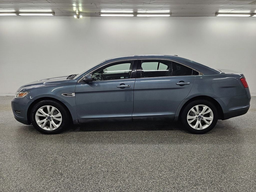 2010 Ford Taurus SEL