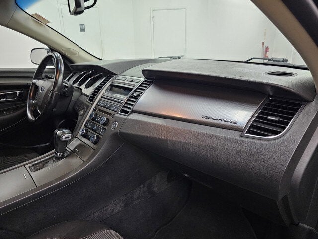 2010 Ford Taurus SEL