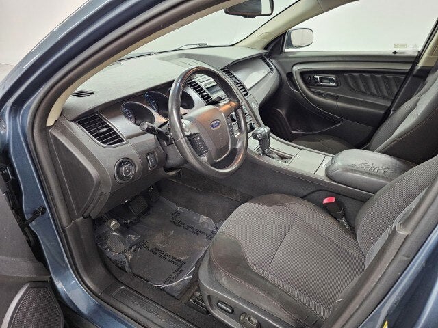 2010 Ford Taurus SEL