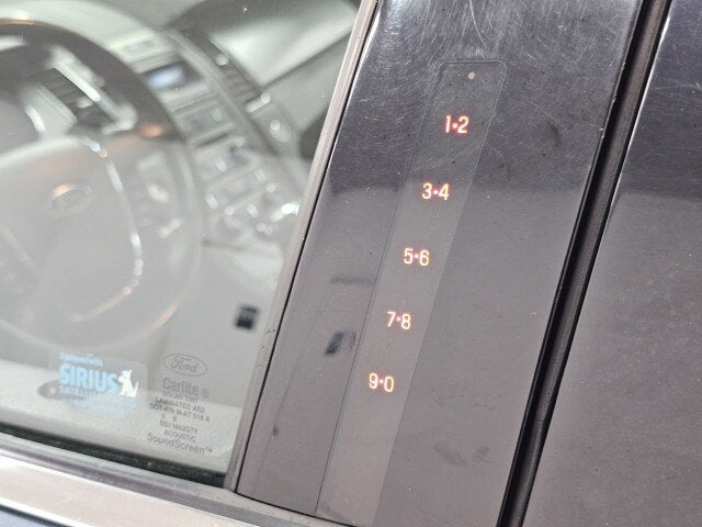 2010 Ford Taurus SEL