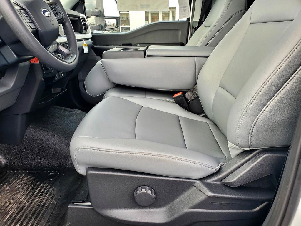 2025 Ford F-350SD XL DRW