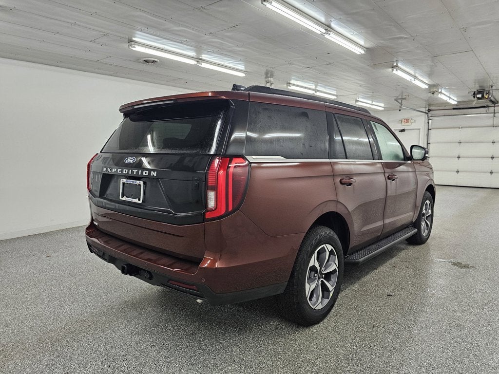 2027 Ford Expedition Active