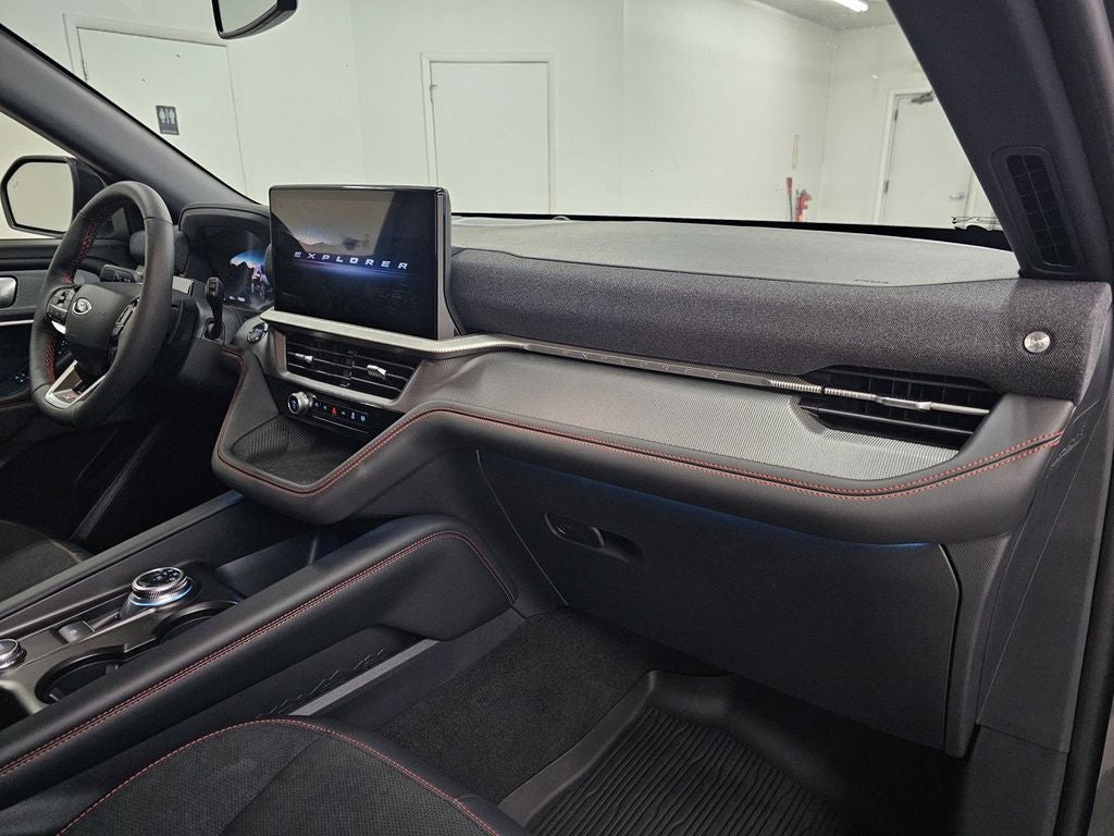 2026 Ford Explorer ST - Photo 11