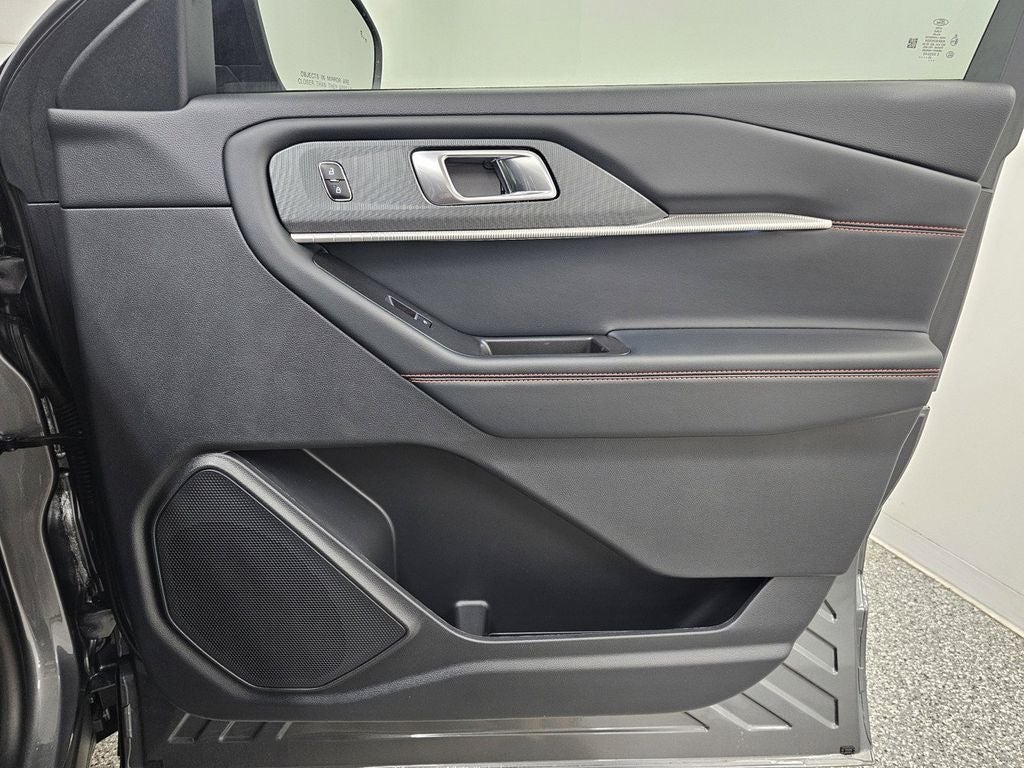 2026 Ford Explorer ST - Photo 23