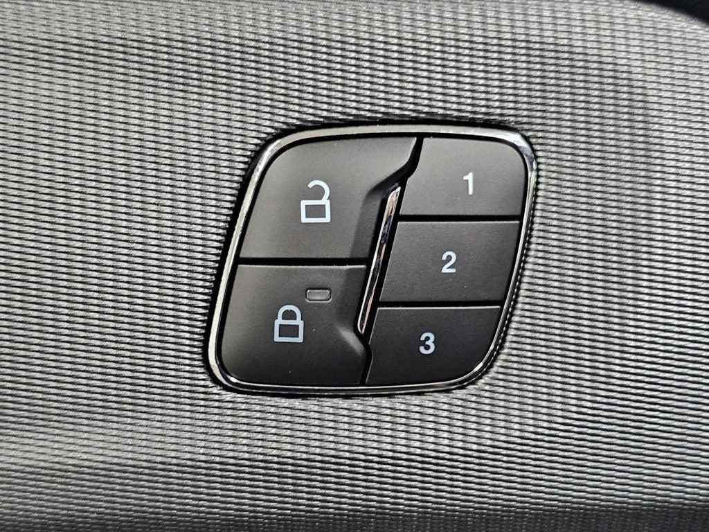 2026 Ford Explorer ST - Photo 34