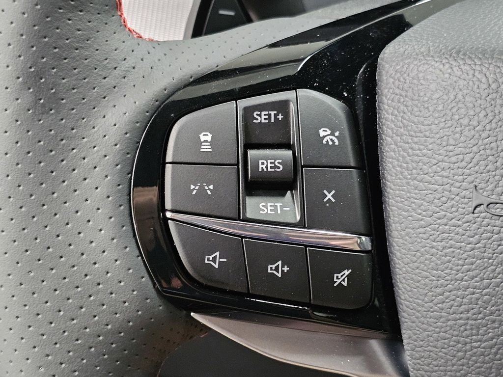 2026 Ford Explorer ST - Photo 37