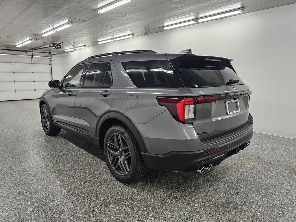 2026 Ford Explorer ST - Photo 6