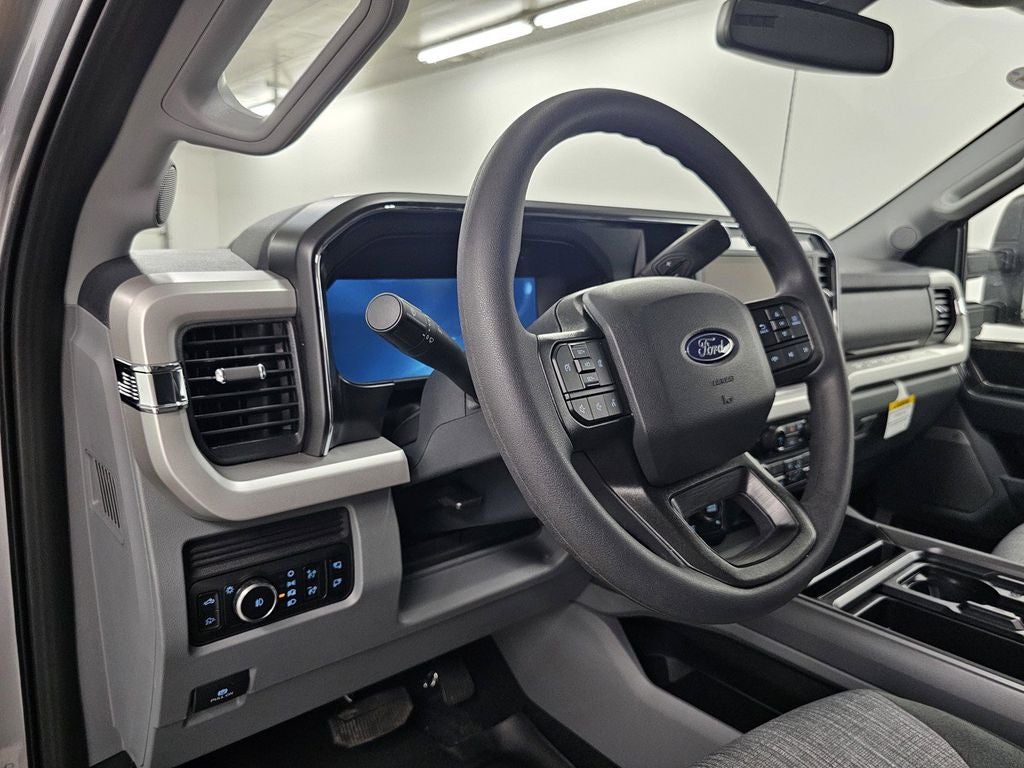 2027 Ford F-250SD XLT