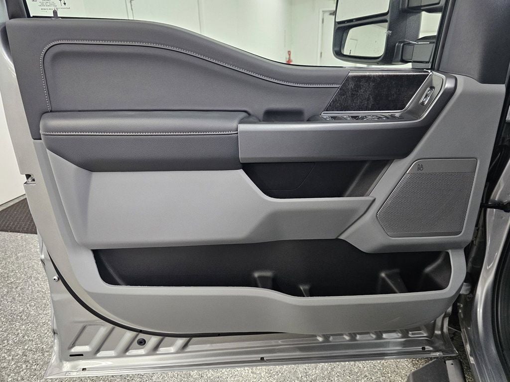 2027 Ford F-250SD XLT
