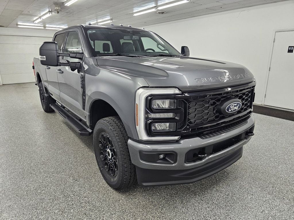 2027 Ford F-250SD XLT