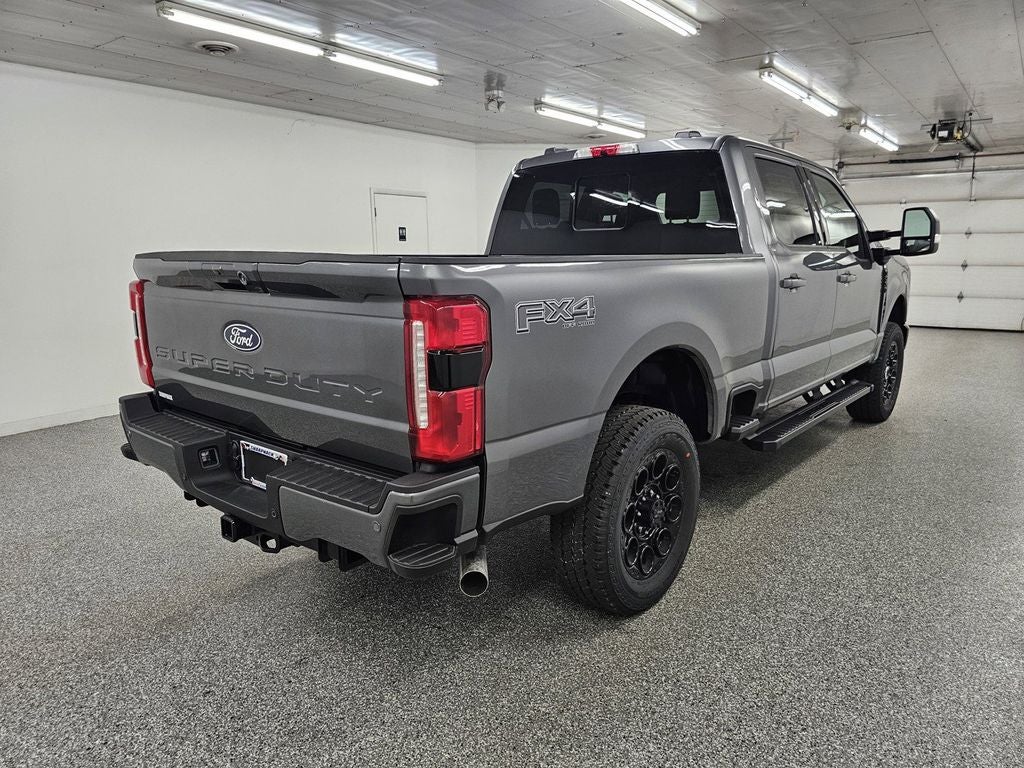2027 Ford F-250SD XLT