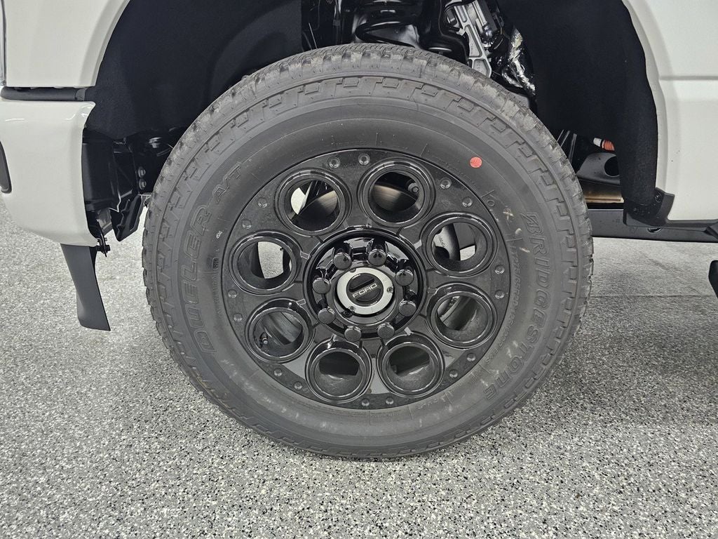 2027 Ford F-350SD Lariat