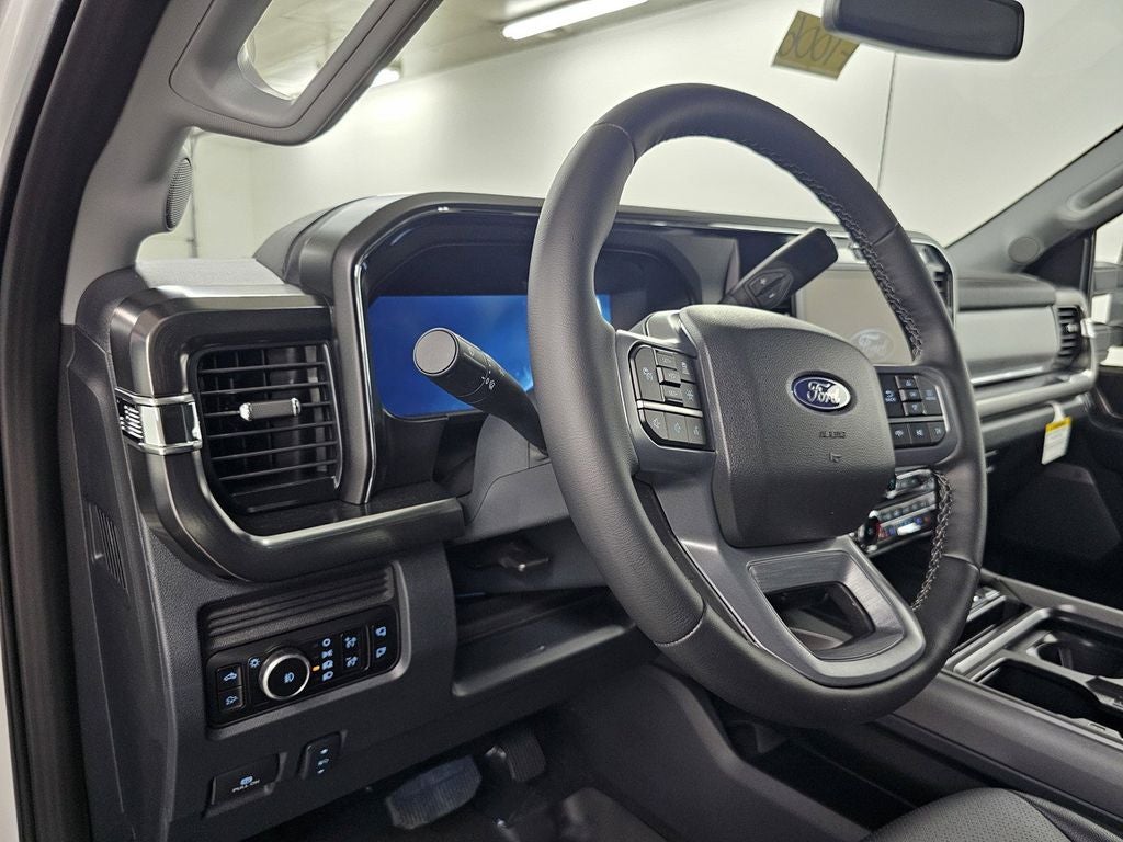 2027 Ford F-350SD Lariat