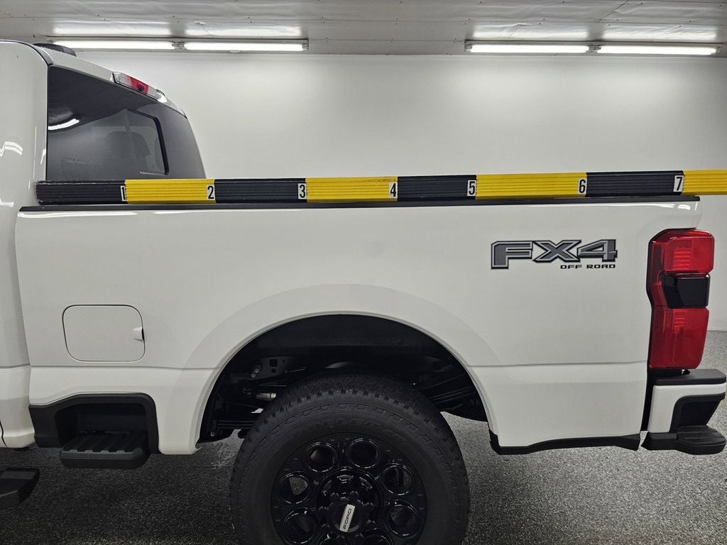 2027 Ford F-350SD Lariat
