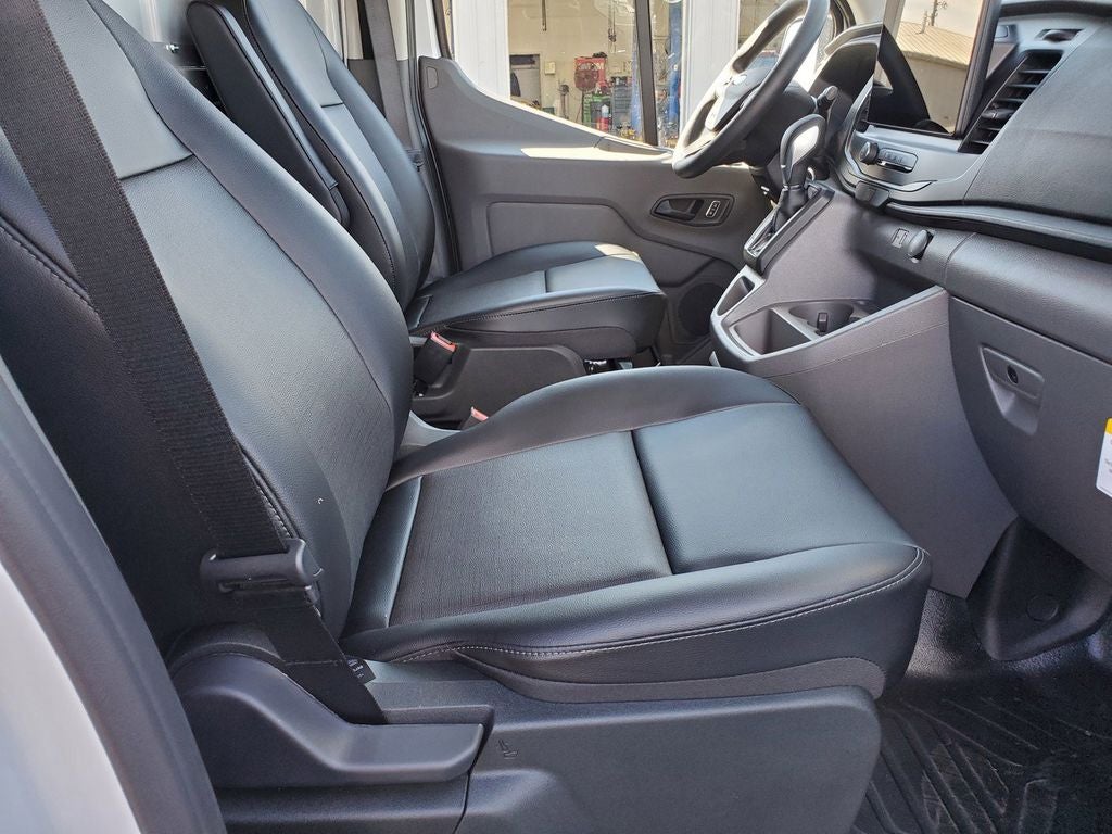 2027 Ford Transit-250 Base