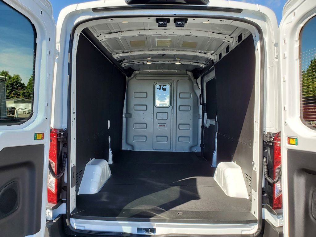 2027 Ford Transit-250 Base