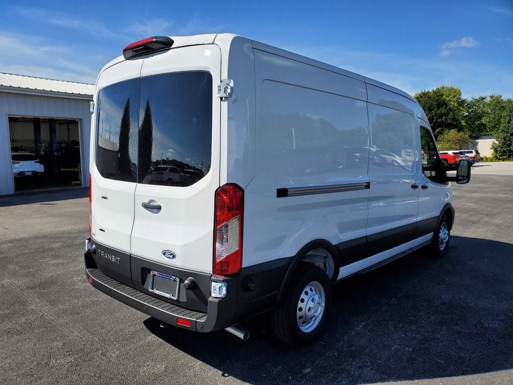 2027 Ford Transit-250 Base