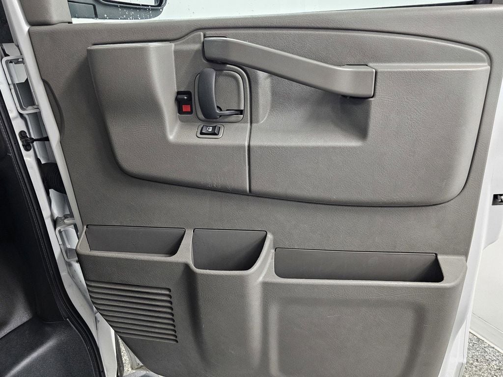 2023 Chevrolet Express 3500 LS Passenger