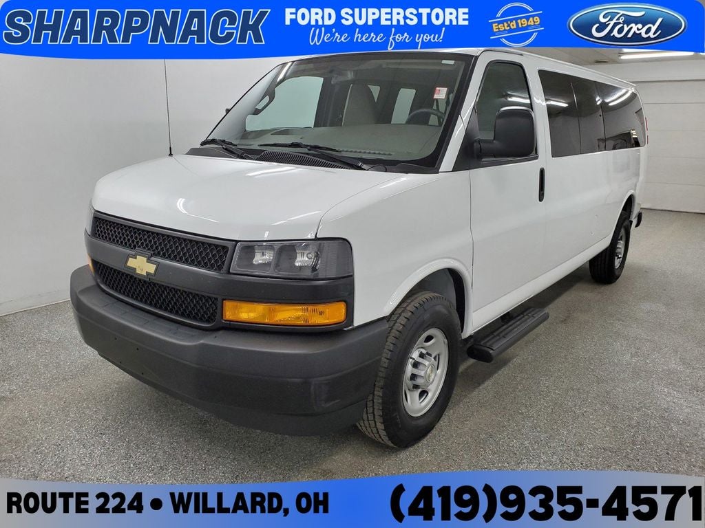 2022 Chevrolet Express 3500 LS Passenger