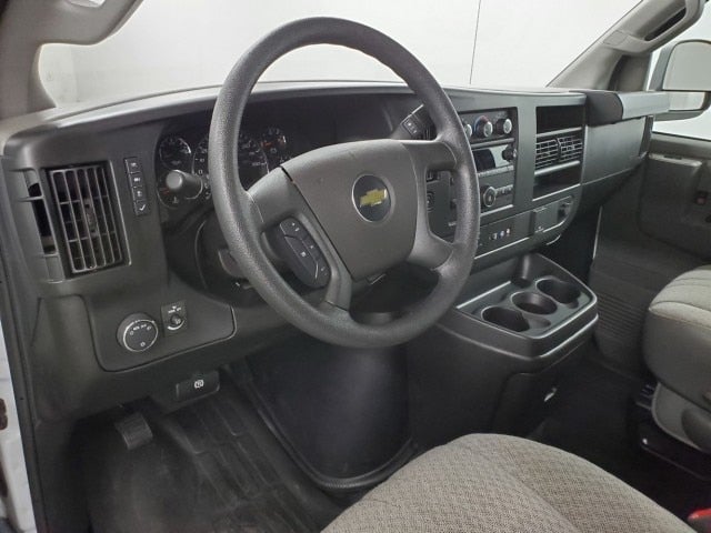 2022 Chevrolet Express 3500 LS Passenger