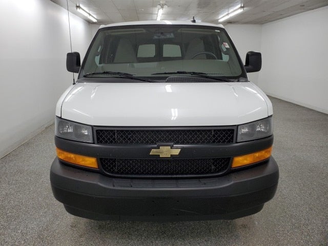 2022 Chevrolet Express 3500 LS Passenger