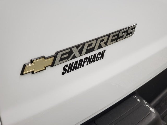 2022 Chevrolet Express 3500 LS Passenger