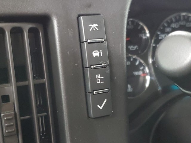 2022 Chevrolet Express 3500 LS Passenger