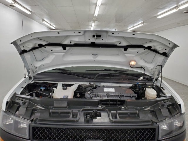 2022 Chevrolet Express 3500 LS Passenger