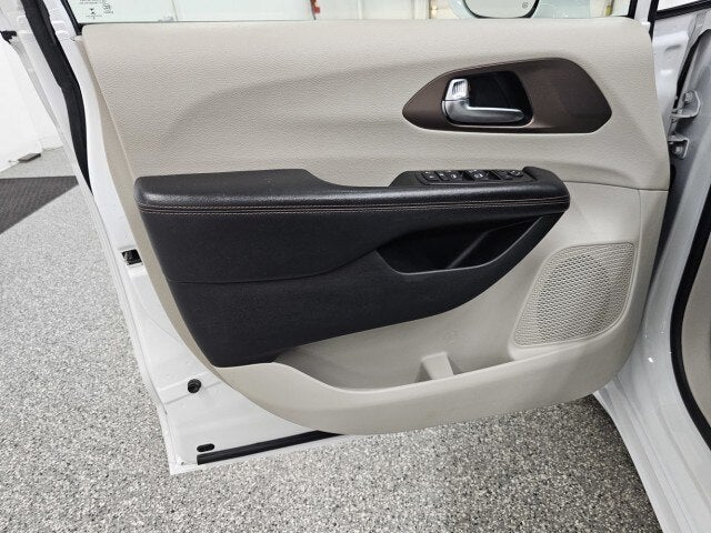 2019 Chrysler Pacifica Touring Plus