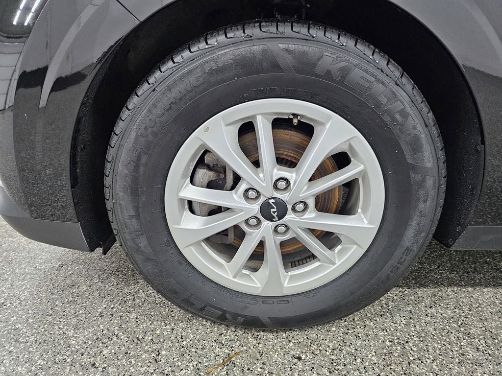 2024 Kia Carnival LX