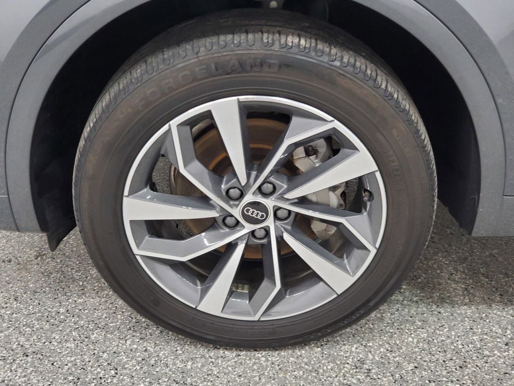 2023 Audi Q5 45 S line Premium quattro