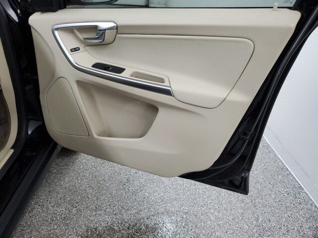 2011 Volvo XC60 3.2 R-Design