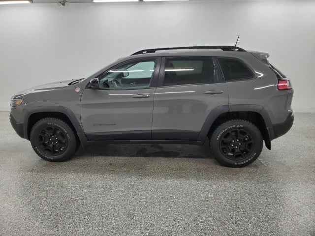 2022 Jeep Cherokee Trailhawk