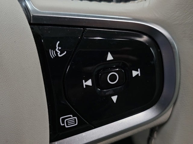 2025 Volvo XC90 Plug-In Hybrid Ultra