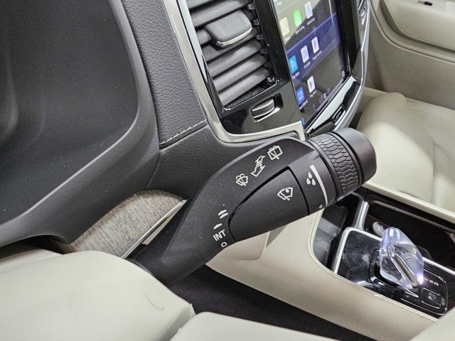 2025 Volvo XC90 Plug-In Hybrid Ultra